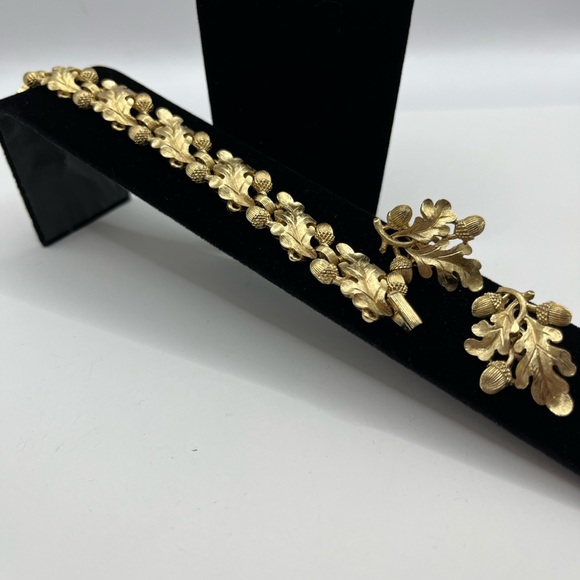 Vintage Crown Trifari Acorn and Oak Leaf Bracelet Earrings Set Alfred Philippe - Picture 7 of 14